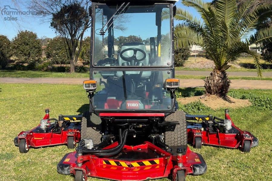 Toro Groundmaster 4010D commercial mowing tractor for landscaping and grounds maintenance.
