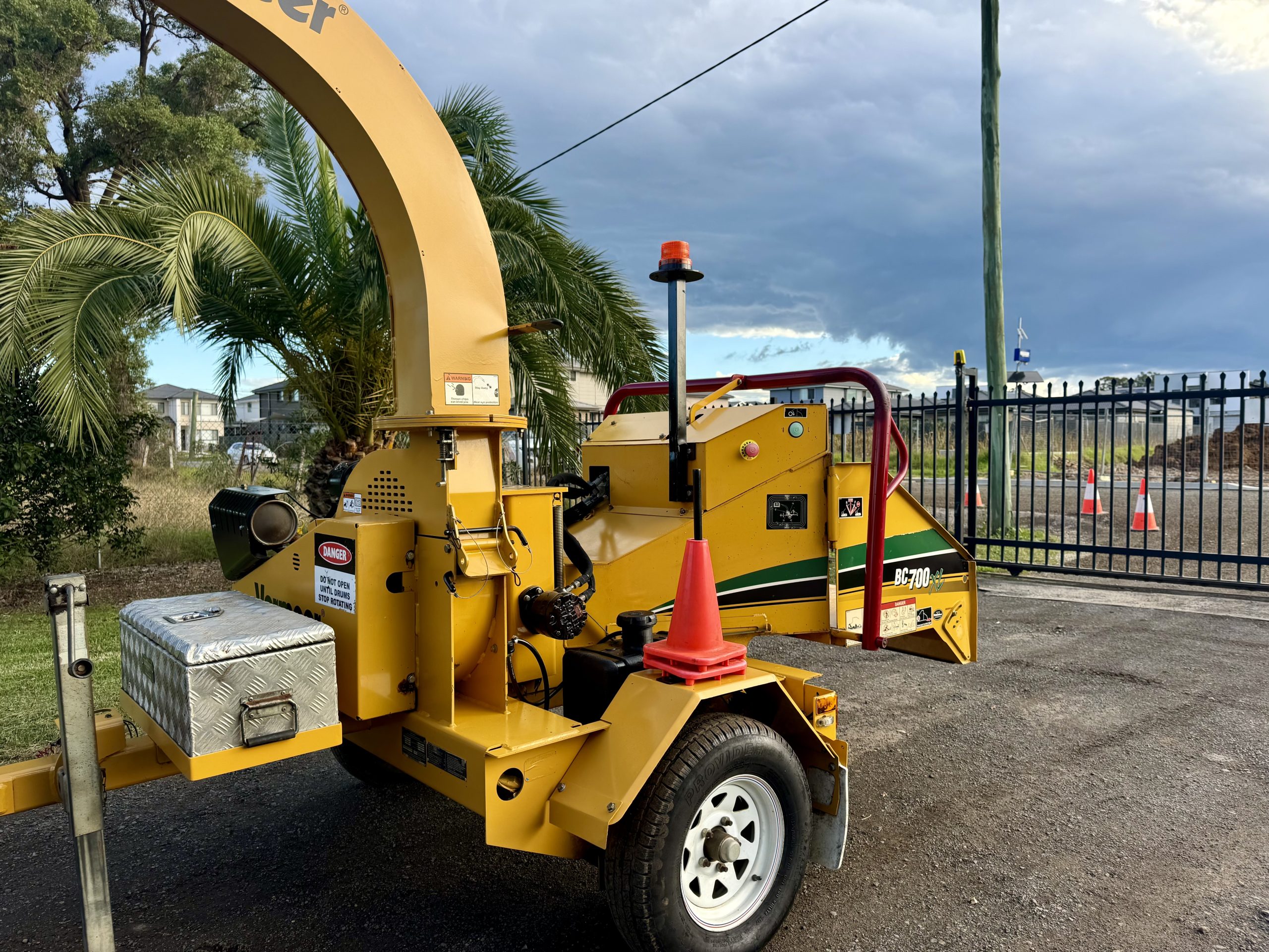 10/2017 Vermeer BC700XL - Image 2